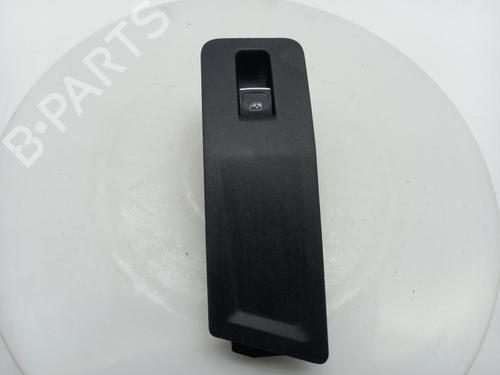 switch-vw-t-roc-a11-d11-2017-40520680 main image