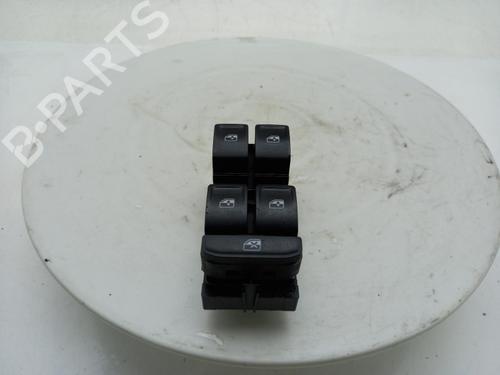 switch-vw-t-roc-a11-d11-2017-40309422 main image
