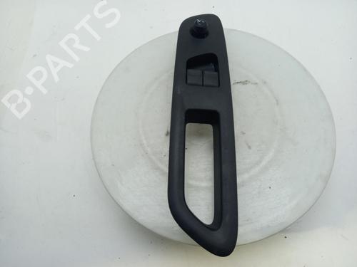 switch-toyota-aygo-x-_b7_-2022-40306884 main image