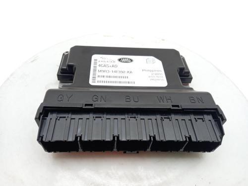 engine-control-unit-ecu-land-rover-defender-station-wagon-l663-2019-40329774 main image