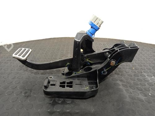 Used Pedal Pedal FORD USA MUSTANG Convertible 5.0 V8 (422 hp) 40340927 40340927
