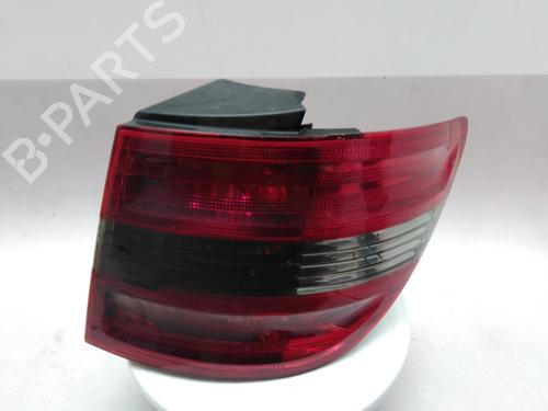 Used Right taillight Right taillight MERCEDES-BENZ B-CLASS Sports Tourer (W245) B 200 CDI (245.208) (140 hp) 40345199 40345199
