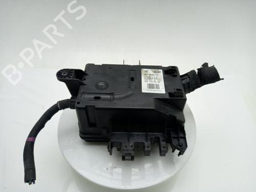 Used Fuse box Fuse box FORD TRANSIT CUSTOM V362 Van (FY, FZ) 2.0 EcoBlue (130 hp) 40318185 40318185