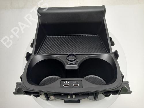 cupobject-holder-bmw-1-f70-2024-40305796 main image