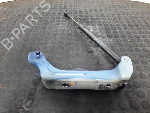 hingedoor-check-strap-maserati-levante-suv-m161-2016-40341411 main image