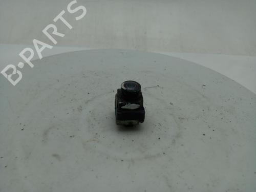 camera-land-rover-discovery-v-l462-2016-40301841 main image