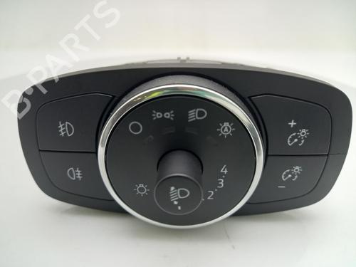 headlight-switch-ford-fiesta-vii-van-2018-40320360 main image