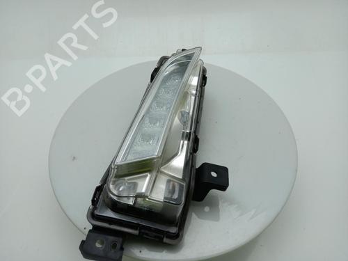 left-daytime-light-suzuki-vitara-ly-2015-40323224 main image