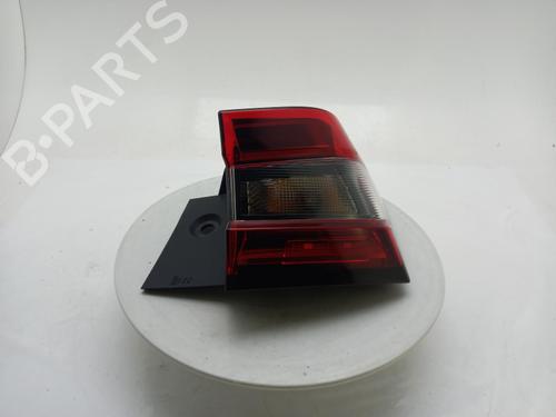 Used Right taillight Right taillight NISSAN JUKE (F16_) DIG-T 117 (117 hp) 40463869 40463869