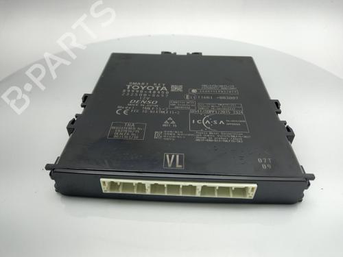 Used Engine control unit (ECU) Engine control unit (ECU) LEXUS RX (_L2_) 450h AWD (GYL25_, GYL26_, GYL25, GYL26, GYL25R, GYL26R) (313 hp) 40338413 40338413