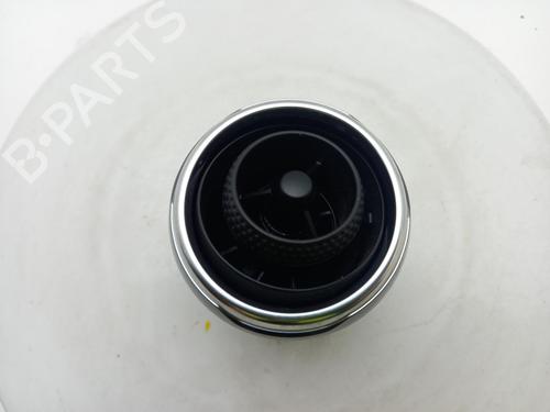 air-vent-nissan-juke-f16_-2019-40317894 main image