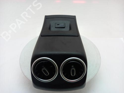 Used Air vent Air vent MERCEDES-BENZ CLA (C118) CLA 200 (118.387) (163 hp) 40487149 40487149