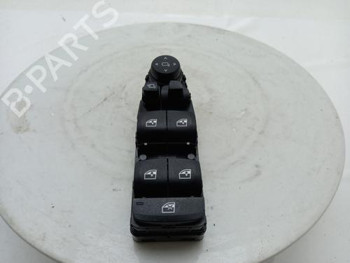 switch-bmw-3-g20-g80-g28-2018-40309526 main image
