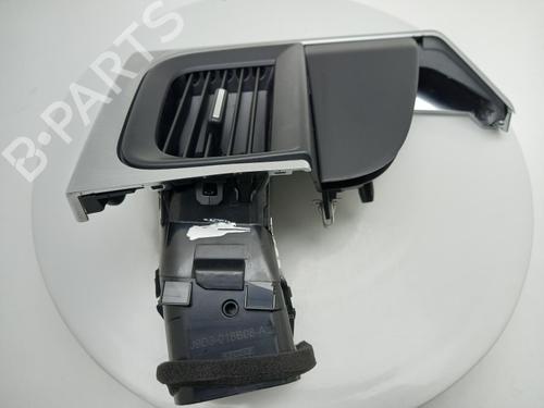 air-vent-jaguar-i-pace-x590-2018-40308238 main image