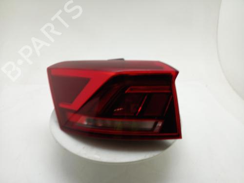 left-taillight-vw-t-roc-a11-d11-2017-40309426 main image