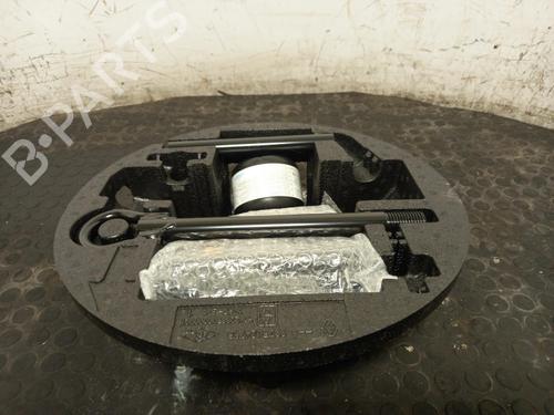 jack-kit-renault-clio-iv-bh_-2012-2013-2014-2015-2016-2017-2018-2019-2020-2021-40301222 main image