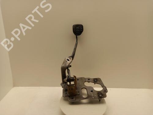 pedal-ford-transit-v363-van-fcd-fdd-2013-40303958 main image