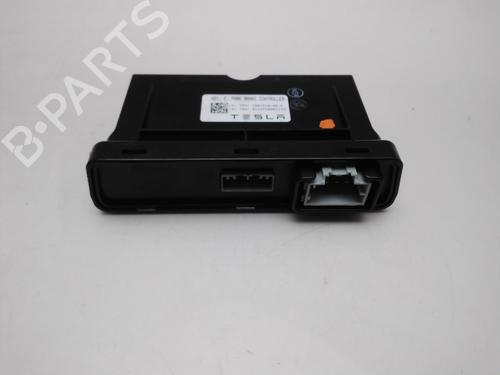 engine-control-unit-ecu-tesla-model-x-5yjx-2013-40347048 main image