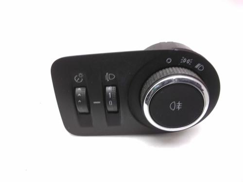 Used Headlight switch Headlight switch VAUXHALL ADAM (M13) 1.2 (69 hp) 40347140 40347140