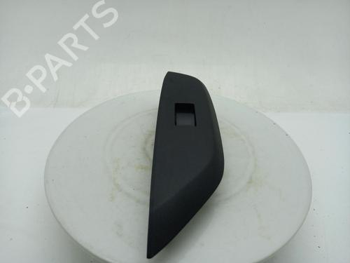 Used Switch Switch TOYOTA YARIS CROSS (MXP_) 1.5 Hybrid (MXPJ10) (116 hp) 40301765 40301765
