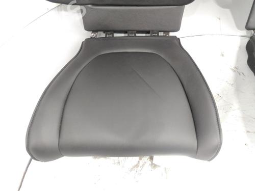 Rear seat (2nd row) ASTON MARTIN DB11 Vantage 4.0 V8 | BP40341927I23 - Image 2