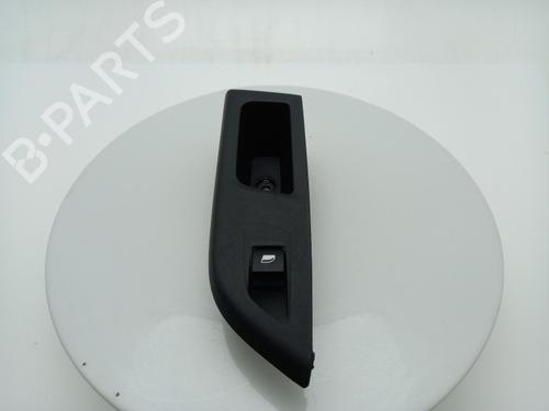 switch-vauxhall-corsa-mk-v-f-2019-40323243 main image