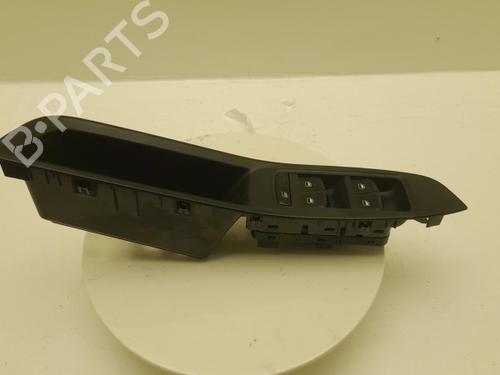 switch-mg-mg-zs-suv-azs1-2017-40299887 main image