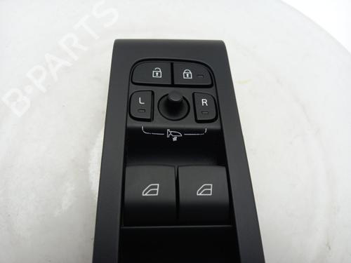 Switch VOLVO XC40 (536) Recharge AWD | BP40320638I30 - Image 2