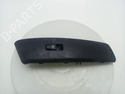 Used Switch Switch HYUNDAI ix35 (LM, EL, ELH) 1.7 CRDi (116 hp) 40326628 40326628