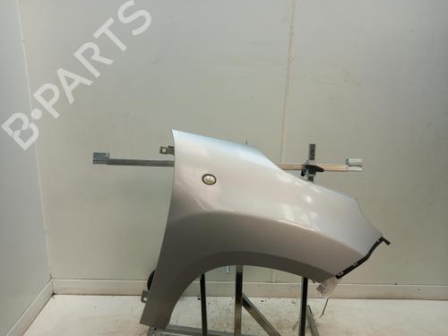right-front-fenders-fiat-500l-351_-352_-2012-40334604 main image