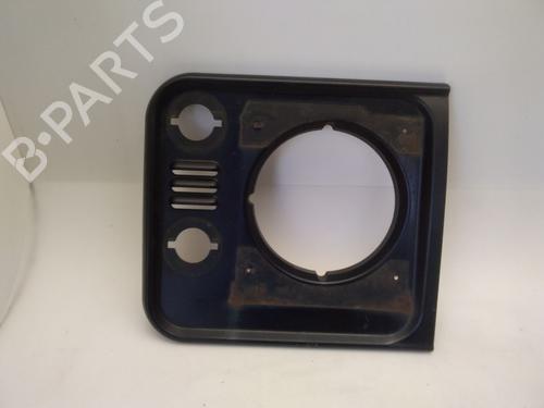 Used Headlight eyebrow Headlight eyebrow LAND ROVER DEFENDER Cabrio (L316) 2.5 Td5 4x4 (L316) (122 hp) 40347566 40347566