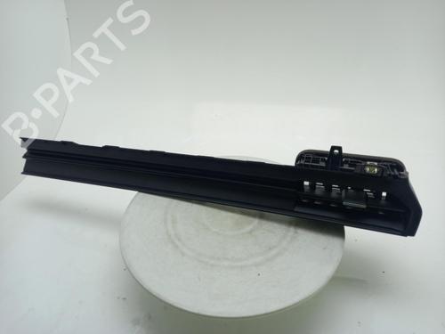 air-vent-ford-puma-j2k-cf7-2019-40324844 main image