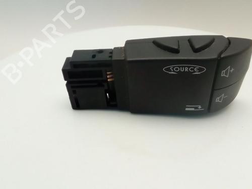 Used Steering column stalk Steering column stalk RENAULT TWINGO II (CN0_) 1.2 16V (CN0K, CN0V, CN0A) (76 hp) 40347340 40347340