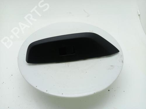 Used Switch Switch TOYOTA YARIS (_P21_, _PA1_, _PH1_) 1.5 Hybrid (MXPH10, MXPH11) (116 hp) 40320922 40320922