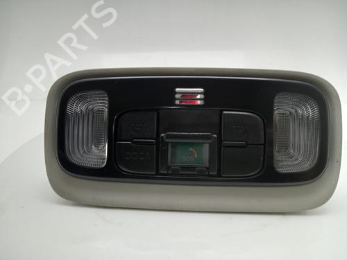 interior-roof-light-toyota-yaris-_p21_-_pa1_-_ph1_-2020-40329998 main image