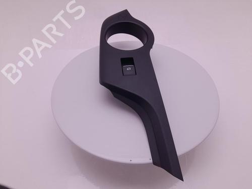switch-toyota-c-hr-_x1_-2016-40312436 main image