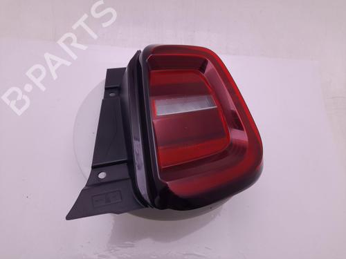 right-taillight-fiat-500e-332_-2020-40304567 main image