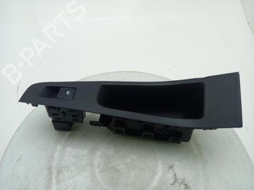 switch-ford-fiesta-vii-van-2018-40324865 main image