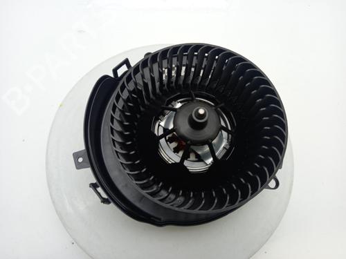 Used Heater blower motor Heater blower motor CUPRA FORMENTOR (KM7, KMP) 1.5 eTSI (150 hp) 40320647 40320647