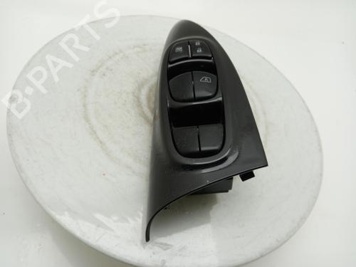 Used Switch Switch NISSAN JUKE (F15) 1.6 (117 hp) 40339426 40339426