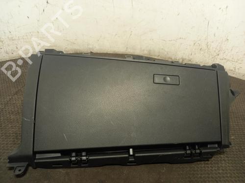 glove-box-toyota-c-hr-_x1_-2016-40309497 main image