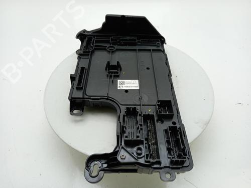 engine-control-unit-ecu-tesla-model-3-5yj3-2017-40334299 main image