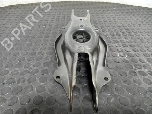 left-rear-suspension-arm-mercedes-benz-e-class-w213-2016-40338989 main image