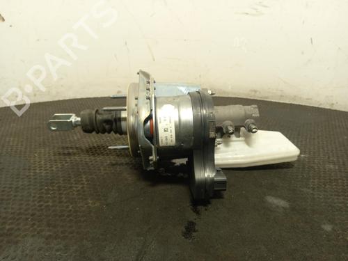 servo-brake-tesla-model-y-5yjy-2019-40324990 main image