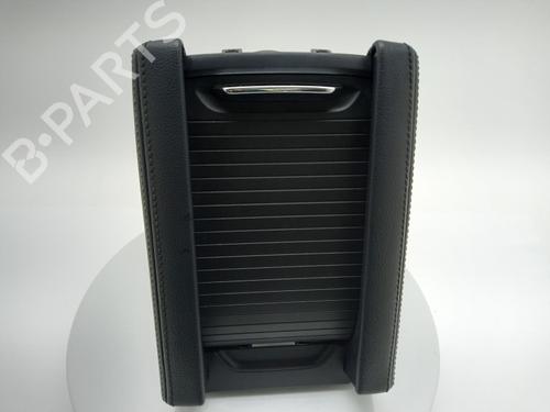 cupobject-holder-mg-mg-zs-suv-azs1-2017-40338174 main image