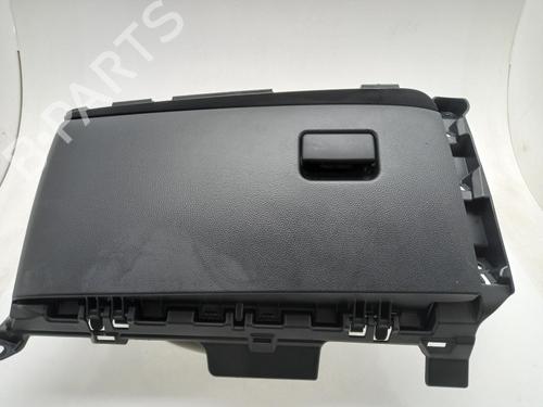 glove-box-toyota-yaris-_p21_-_pa1_-_ph1_-2020-40329992 main image