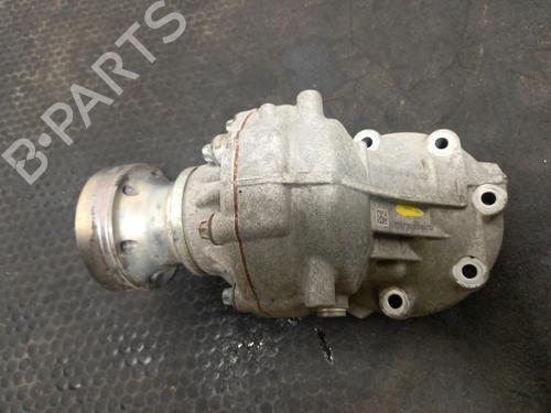 transfer-box-mercedes-benz-cla-shooting-brake-x118-2019-40321076 main image