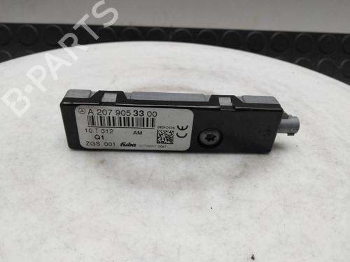 antennabase-mercedes-benz-e-class-convertible-a207-2010-2011-2012-2013-2014-2015-2016-40345091 main image