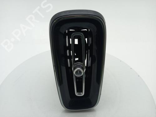 Used Air vent Air vent VOLVO XC40 (536) T3 (163 hp) 40332358 40332358