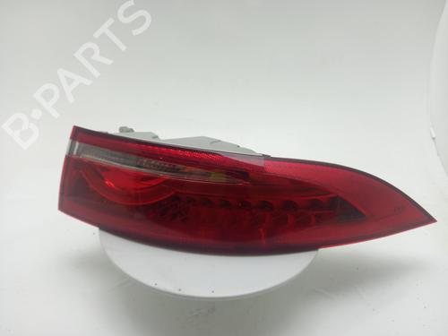 right-taillight-jaguar-xf-ii-x260-2015-40315373 main image
